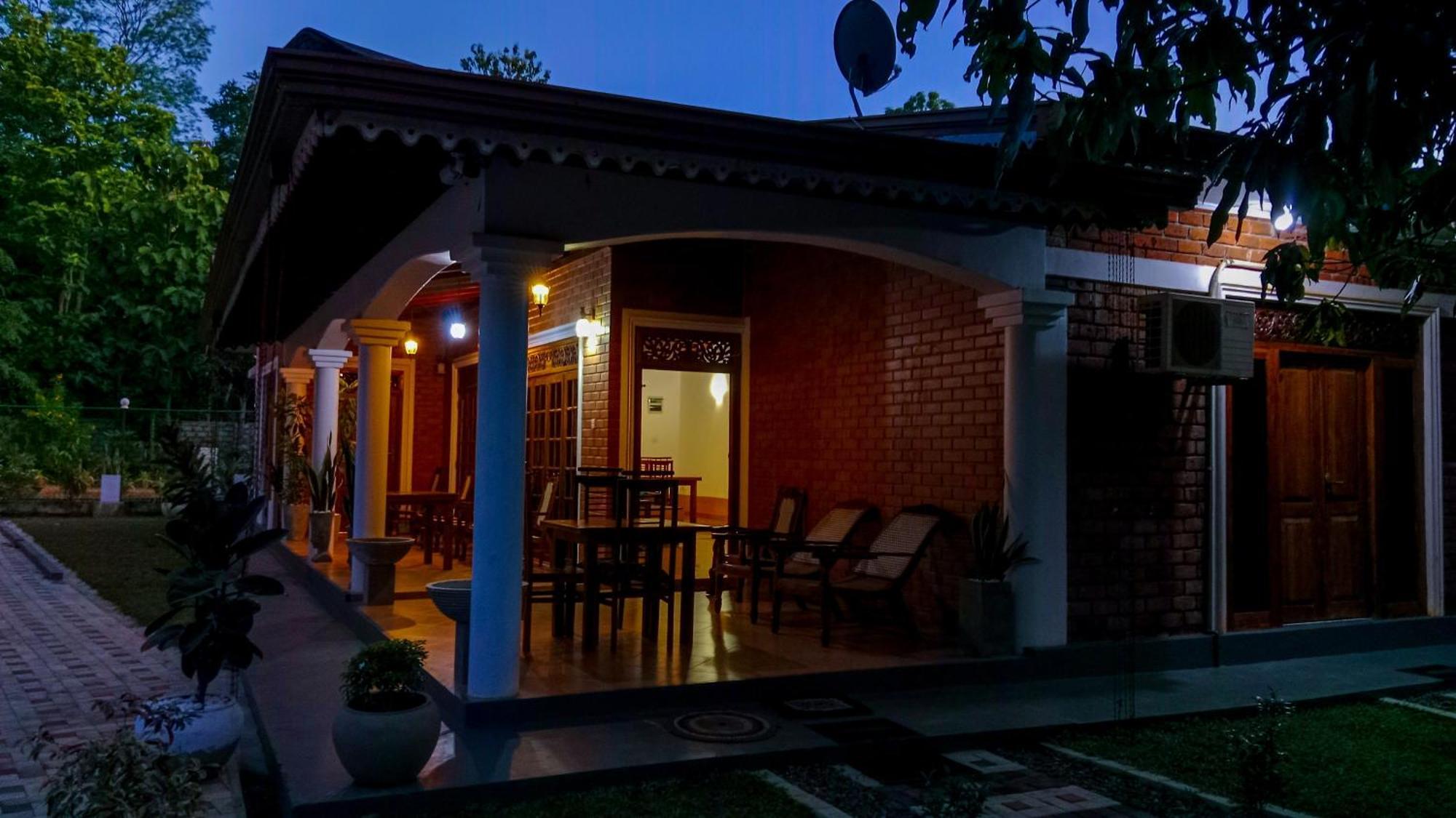 Hotel Sigiri Thilanka Rest Sigiriya Exterior foto